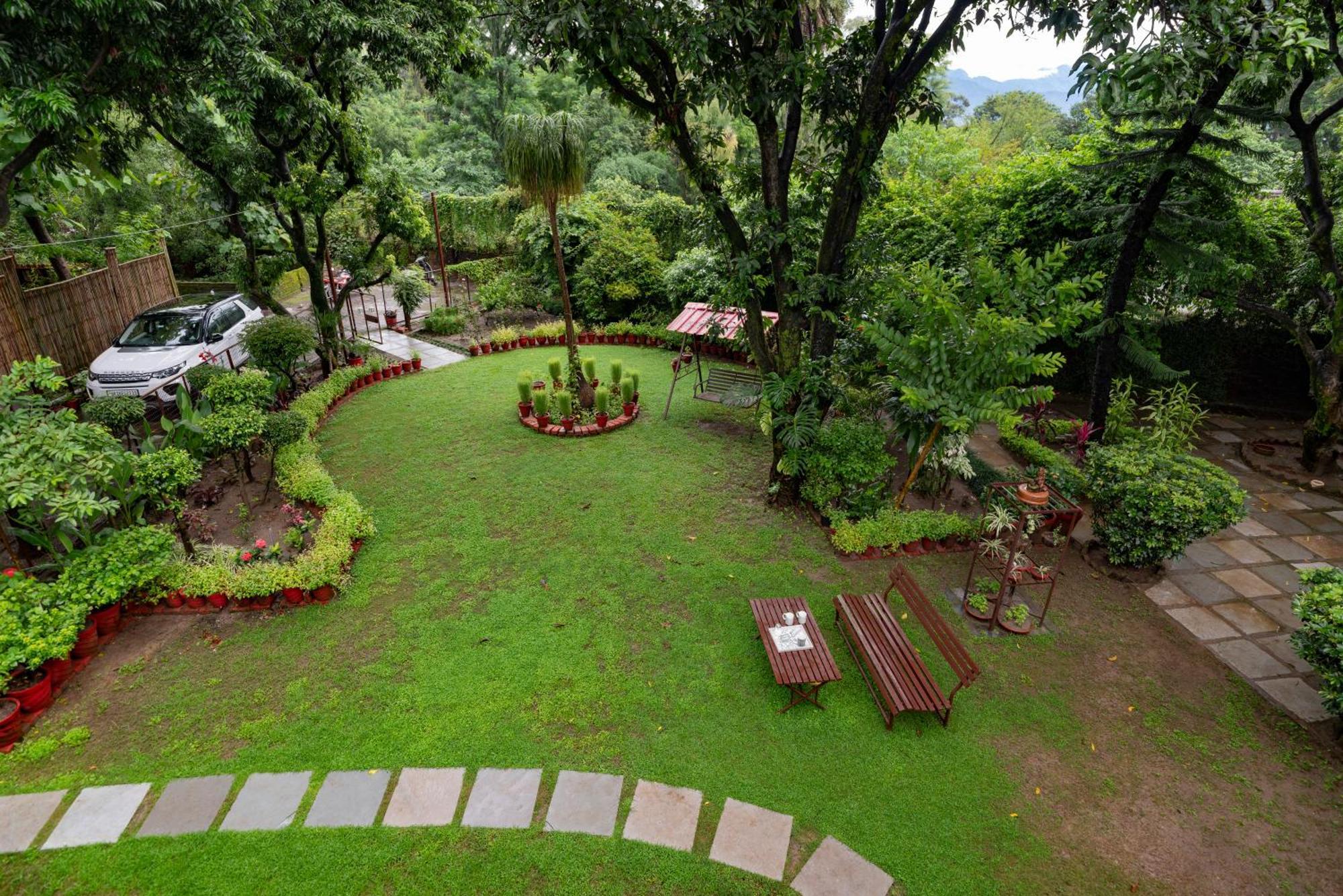 Saffronstays Doon Garden Villa - Near Doon School And Mall Road Дехрадун Екстериор снимка